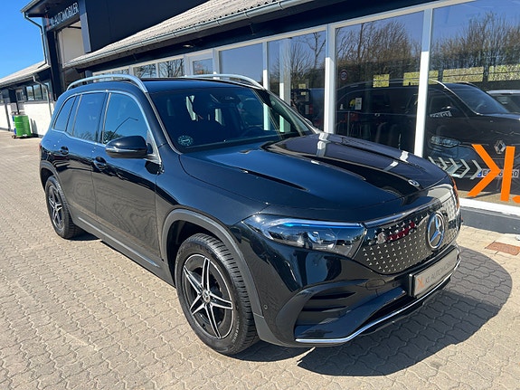 Mercedes EQB250+