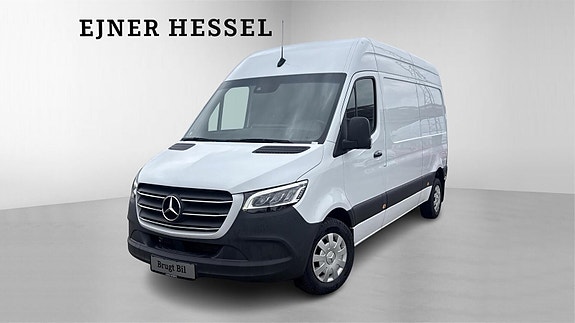 Mercedes Sprinter 215