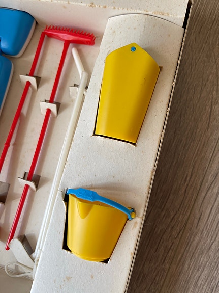 Product image 9 of 9