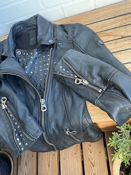 Product image 2 of 11