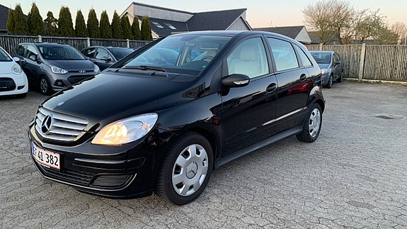 Mercedes B180