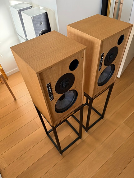 Product image 2 of 9