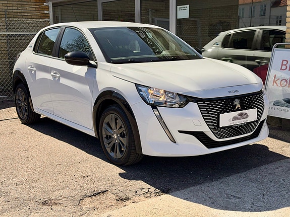 Peugeot e-208