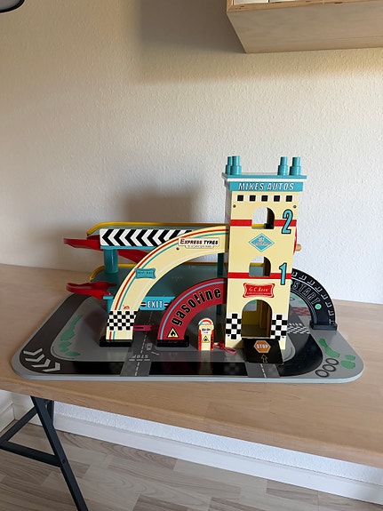 Product image 2 of 8