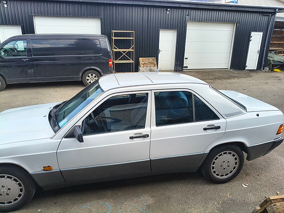 Mercedes 190 E – billede 3