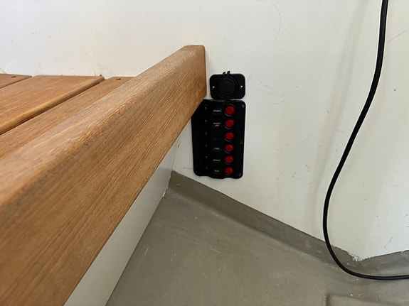 Product image 22 of 23