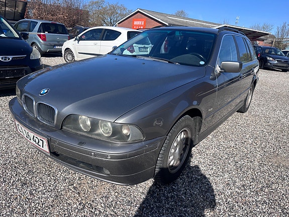 BMW 520i