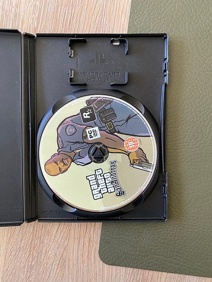Product image 2 of 4