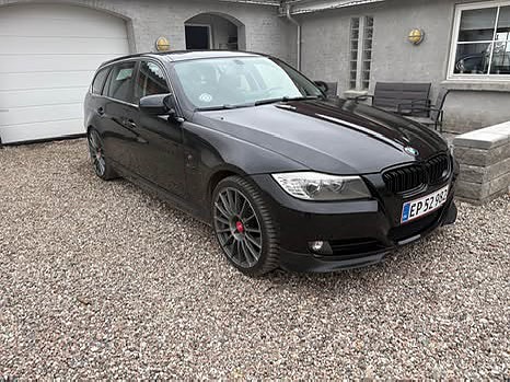 BMW 325i til salg hos Nabilli