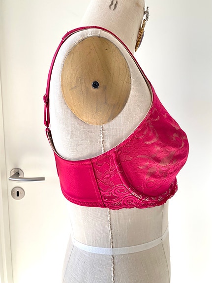 Product image 16 of 17