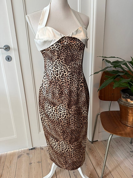 Product image 14 of 33