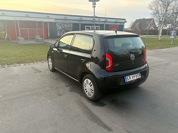 VW UP! til salg hos Nabilli