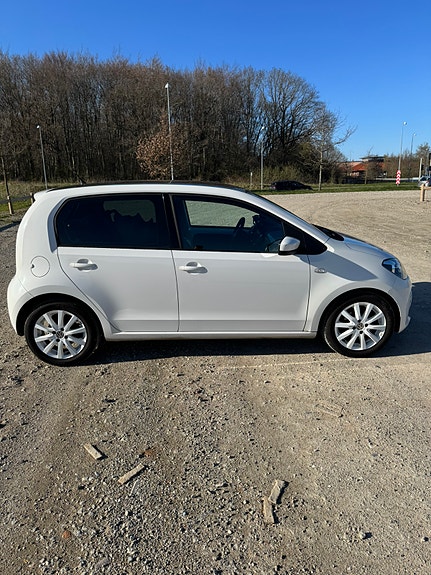 VW UP! til salg hos Nabilli