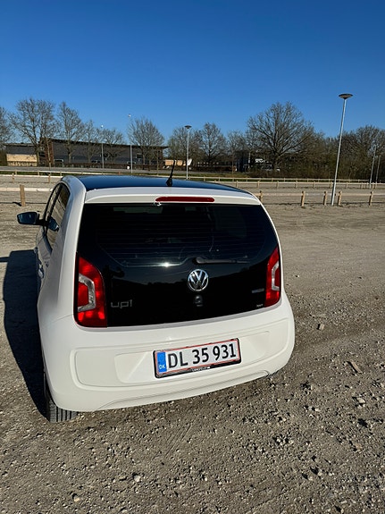 VW UP! til salg hos Nabilli