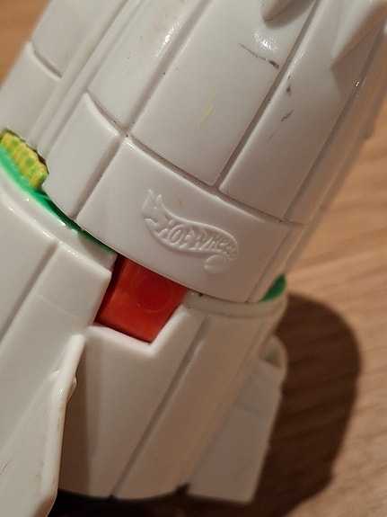Product image 8 of 9