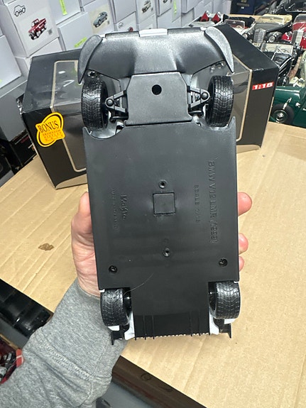 Product image 9 of 9