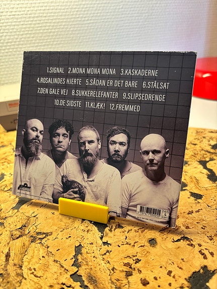 Product image 3 of 3