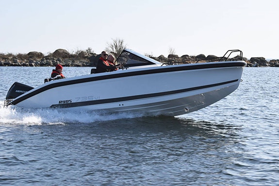 Ryds 735VI - 200 HK Yamaha/Udstyr 2026