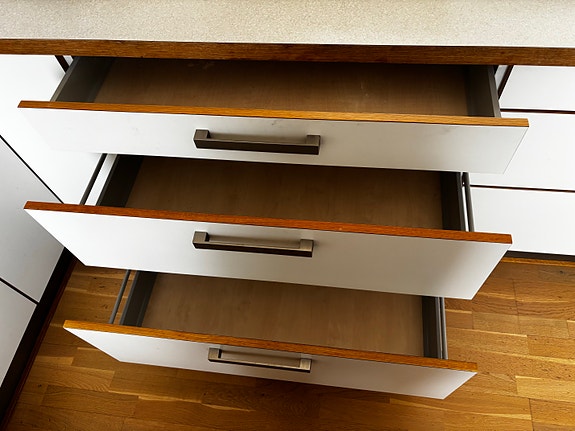 Product image 17 of 33