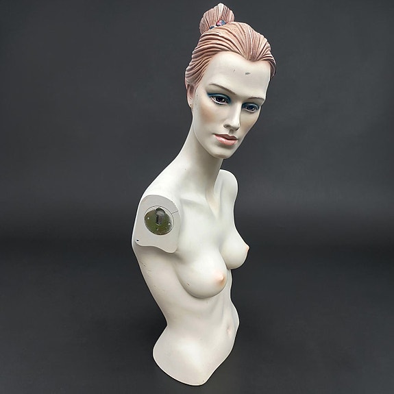 Product image 9 of 9