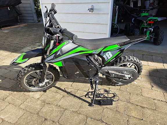 Product image 2 of 9