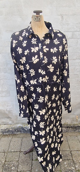 Product image 13 of 16