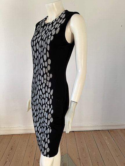 Product image 2 of 12