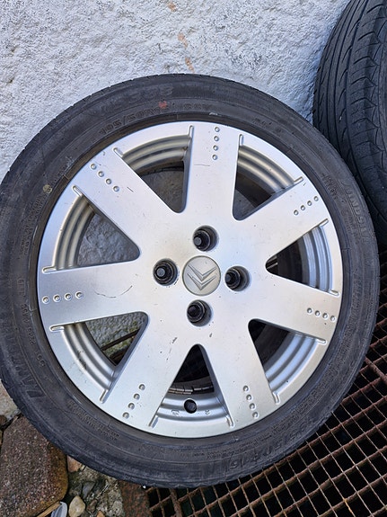 Product image 2 of 9