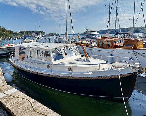 Motorbåd Espevaer 28, Hollandsk perle i stål