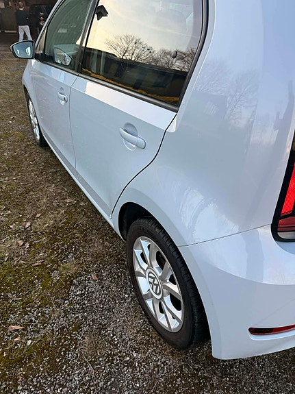 VW UP! til salg hos Nabilli