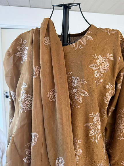 Product image 9 of 14