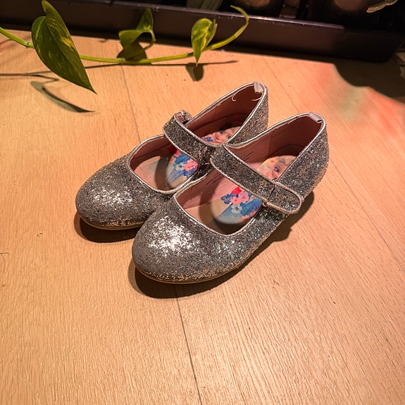 Product image 22 of 24
