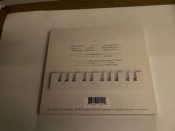 Product image 2 of 6