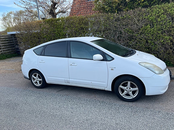 Toyota Prius til salg hos Nabilli