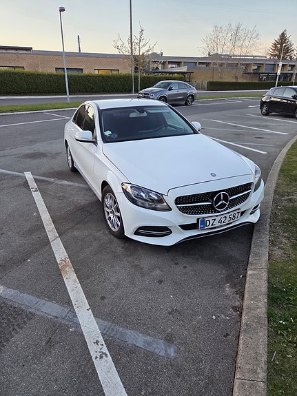 Mercedes C220 til salg hos Nabilli