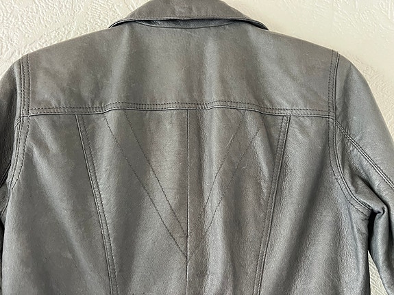 Product image 16 of 17