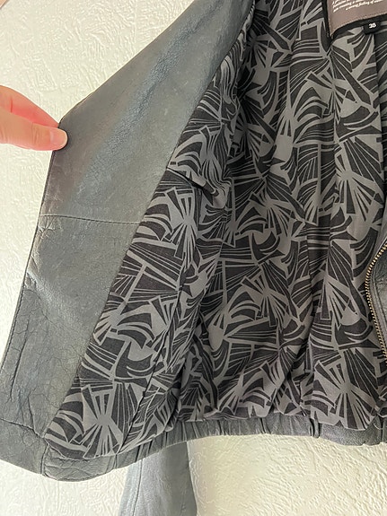 Product image 12 of 17