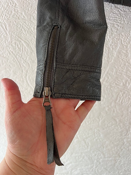 Product image 2 of 17