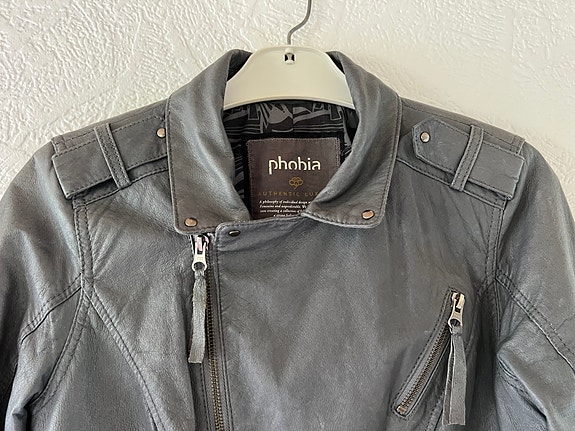 Product image 8 of 17