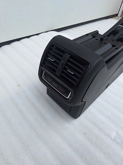 Product image 32 of 32