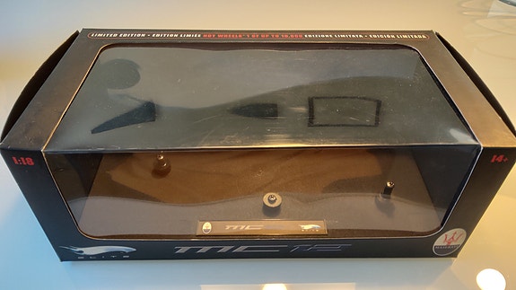 Product image 9 of 9