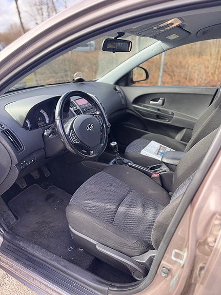 Kia Ceed 2009 photo 5