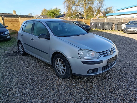 VW Golf V