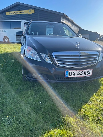 Mercedes E200 til salg hos Nabilli