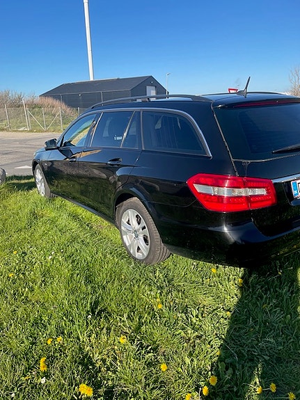 Mercedes E200 til salg hos Nabilli