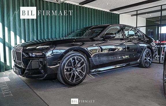 BMW i7