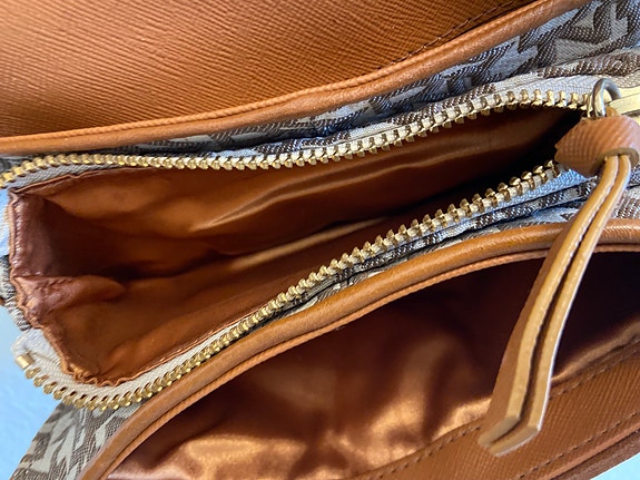 Product image 16 of 17