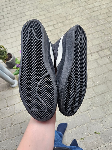 Product image 33 of 35