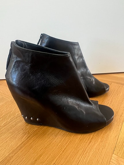Product image 17 of 24