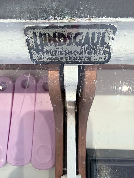 Product image 4 of 8